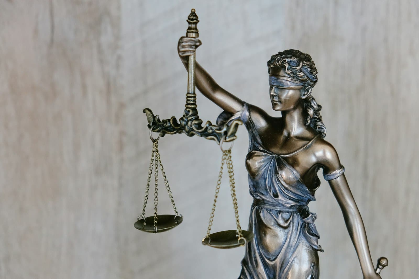 Courthouse columns representing legal counsel in Safford, Arizona